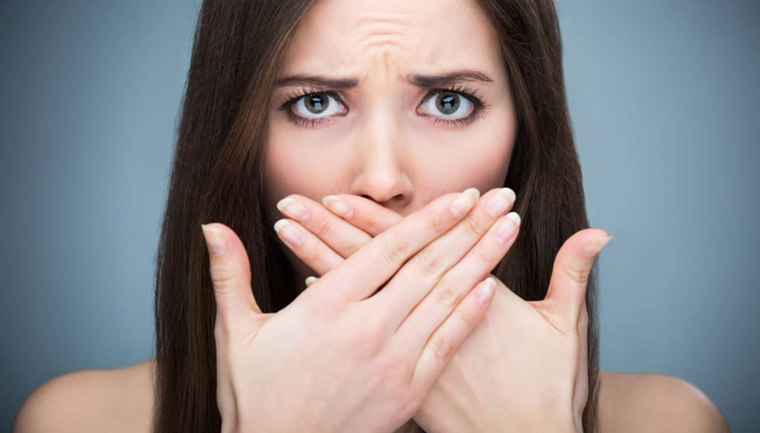 Ako sa zbaviť nepríjemného zápachu z úst